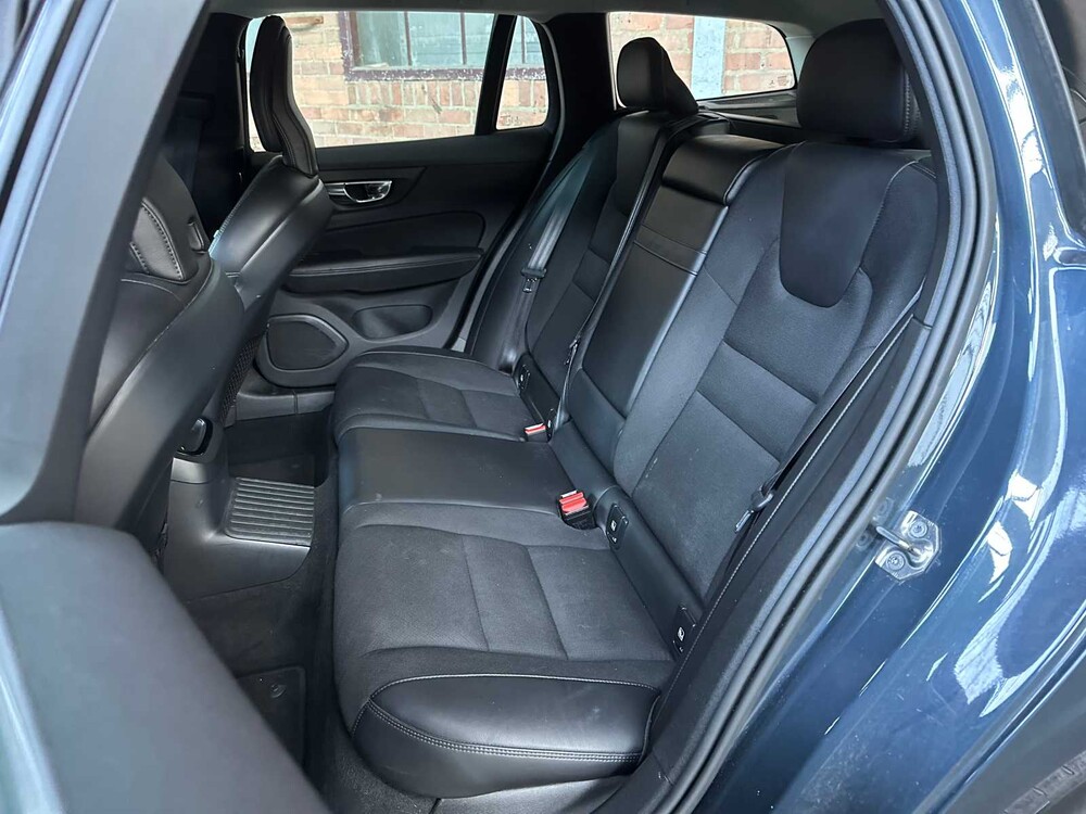 Volvo V60 2.0 T6 Twin Engine AWD Momentum Pro 253pk 2020, H-754-FN