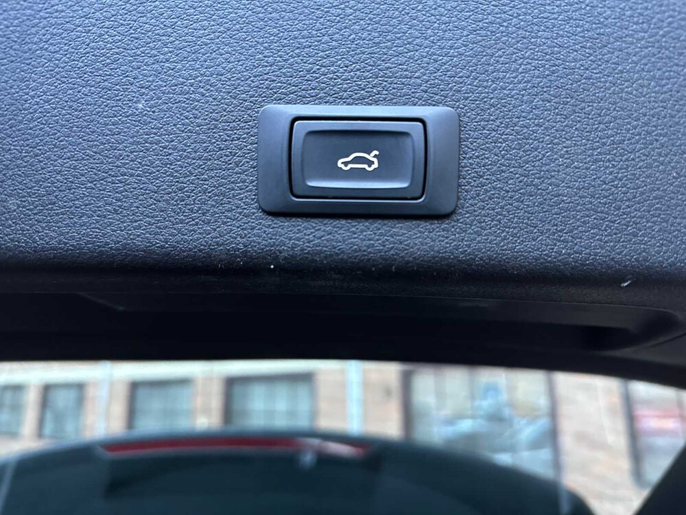 Audi e-tron 50 Quattro Launch Edition Plus 71 kWh 313pk 2019 (Origineel-NL), H-889-DB