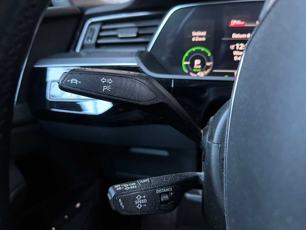 Audi e-tron 50 Quattro Launch Edition Plus 71 kWh 313pk 2019 (Origineel-NL), H-889-DB