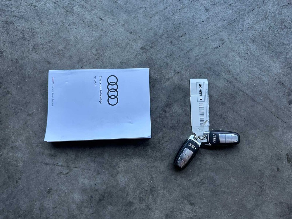 Audi e-tron 50 Quattro Launch Edition Plus 71 kWh 313pk 2019 (Origineel-NL), H-889-DB