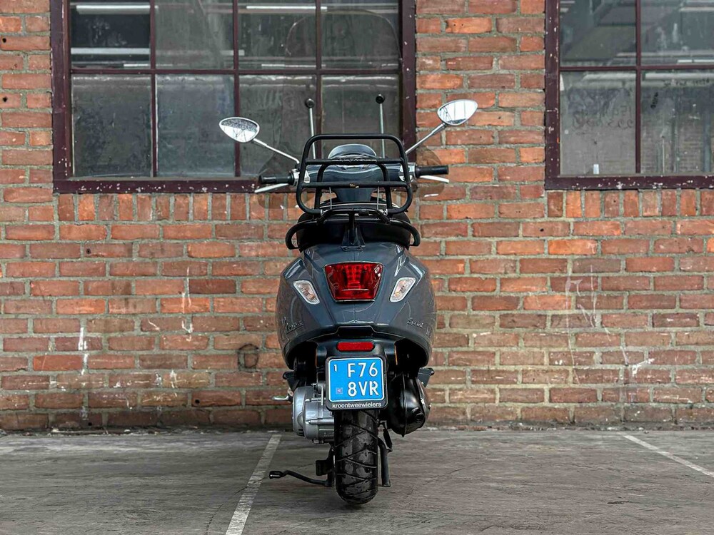 Vespa Sprint 4T 49cc 2014, F-768-VR Scooter