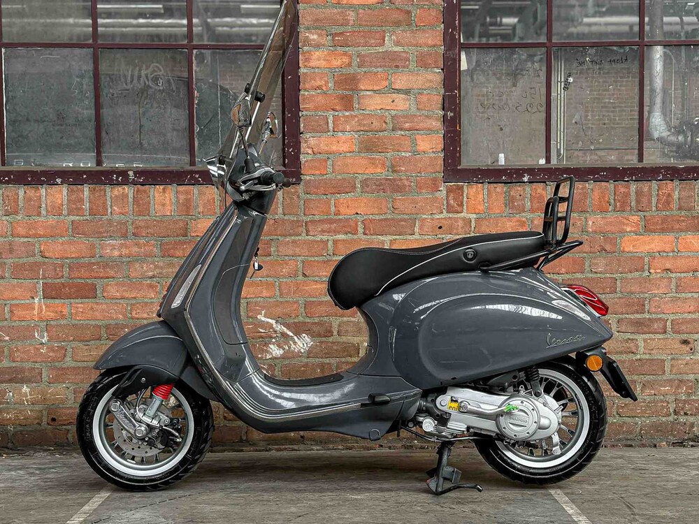 Vespa Sprint 4T 49cc 2014, F-768-VR Scooter