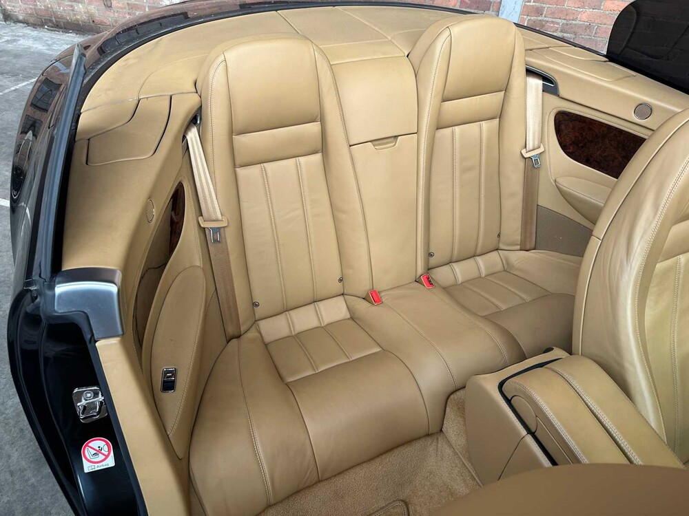 Bentley Continental GTC 6.0 W12 560pk 2007 Youngtimer