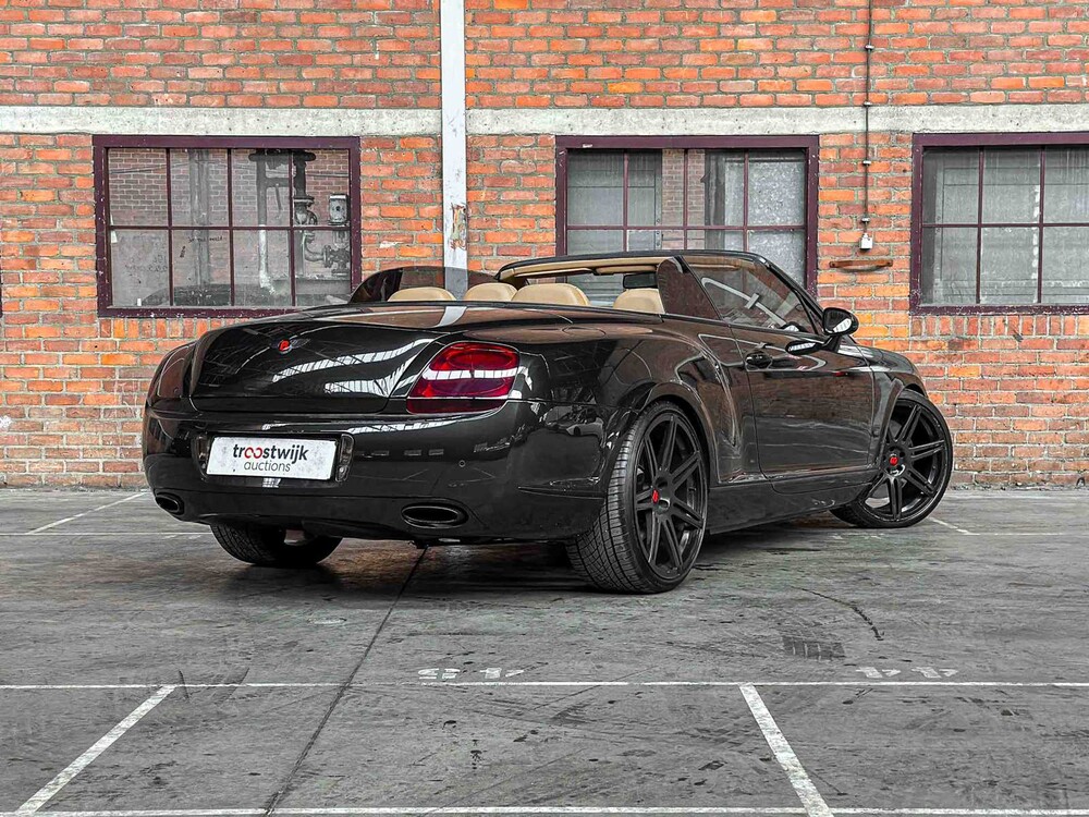 Bentley Continental GTC 6.0 W12 560pk 2007 Youngtimer