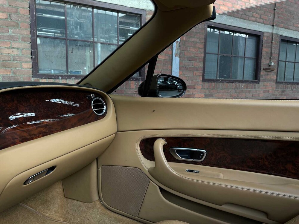 Bentley Continental GTC 6.0 W12 560pk 2007 Youngtimer