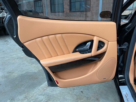 Maserati Quattroporte 4.2 V8 400HP ZF Automatik 2008 Youngtimer