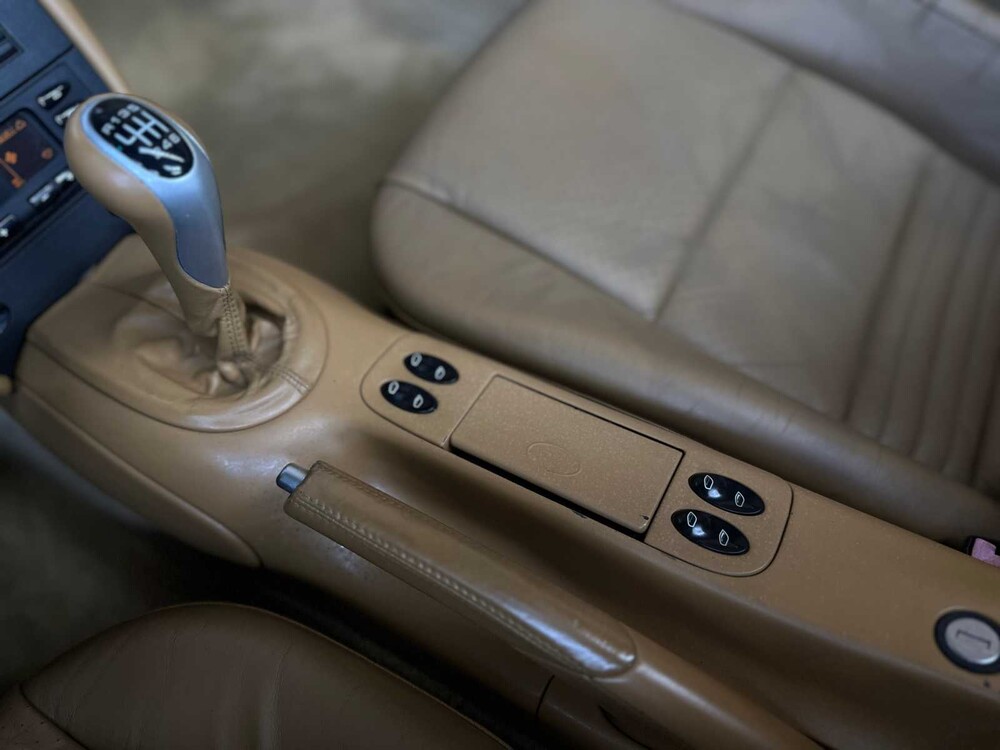 Porsche 911 Carrera 4 996 Cabriolet 3.4 300pk 2001 Youngtimer