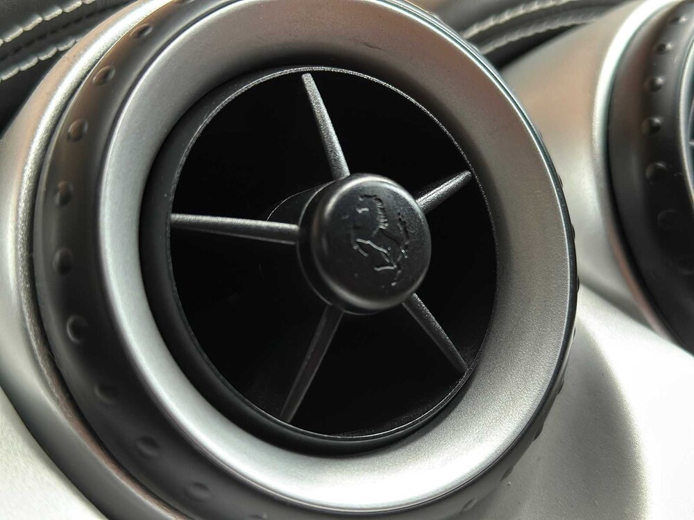 Ferrari 612 Scaglietti F1 5.7 V12 540pk 2004 Youngtimer