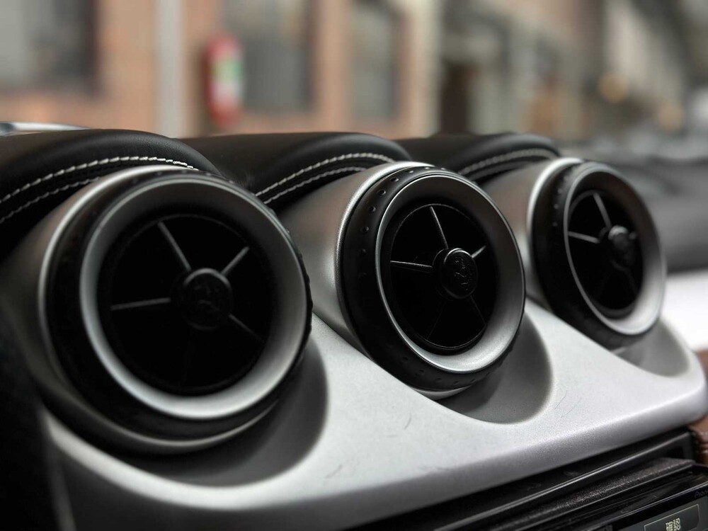 Ferrari 612 Scaglietti F1 5.7 V12 540pk 2004 Youngtimer