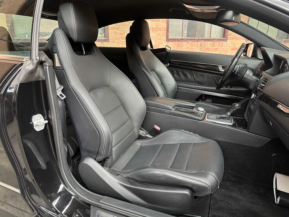 Mercedes-Benzine E500 AMG coupé 5.5 V8 388pk 2009 E-klasse Youngtimer