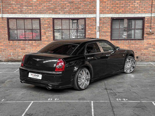 Chrysler 300C HEMI 5.7 V8 340PS 2006 Youngtimer