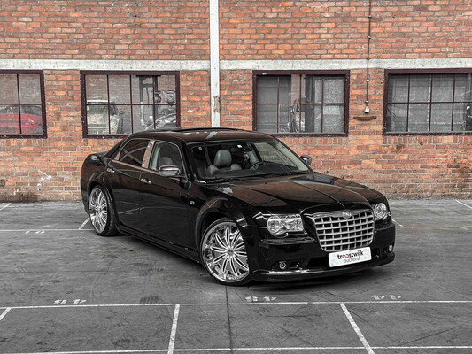 Chrysler 300C HEMI 5.7 V8 340PS 2006 Youngtimer