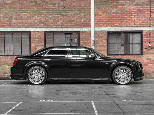 Chrysler 300C HEMI 5.7 V8 340PS 2006 Youngtimer