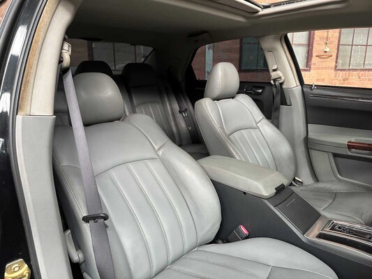 Chrysler 300C HEMI 5.7 V8 340PS 2006 Youngtimer