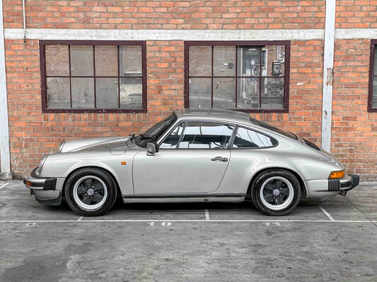 Porsche 911 3.2 Carrera 930 231PS 1984