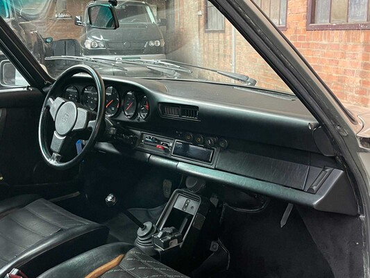 Porsche 911 3.2 Carrera 930 231PS 1984