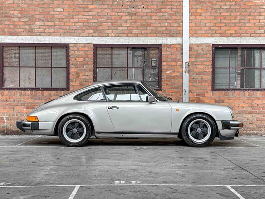 Porsche 911 3.2 Carrera 930 231PS 1984