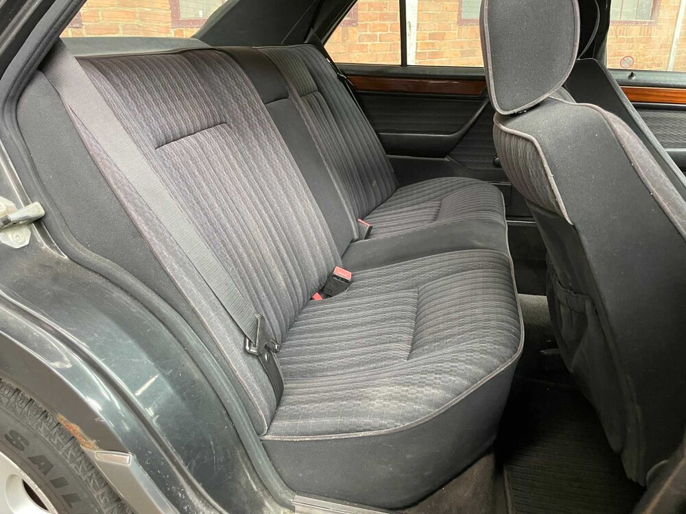 Mercedes-Benz 200 E 200-500 (W124) 136pk 1993, Z-803-BX