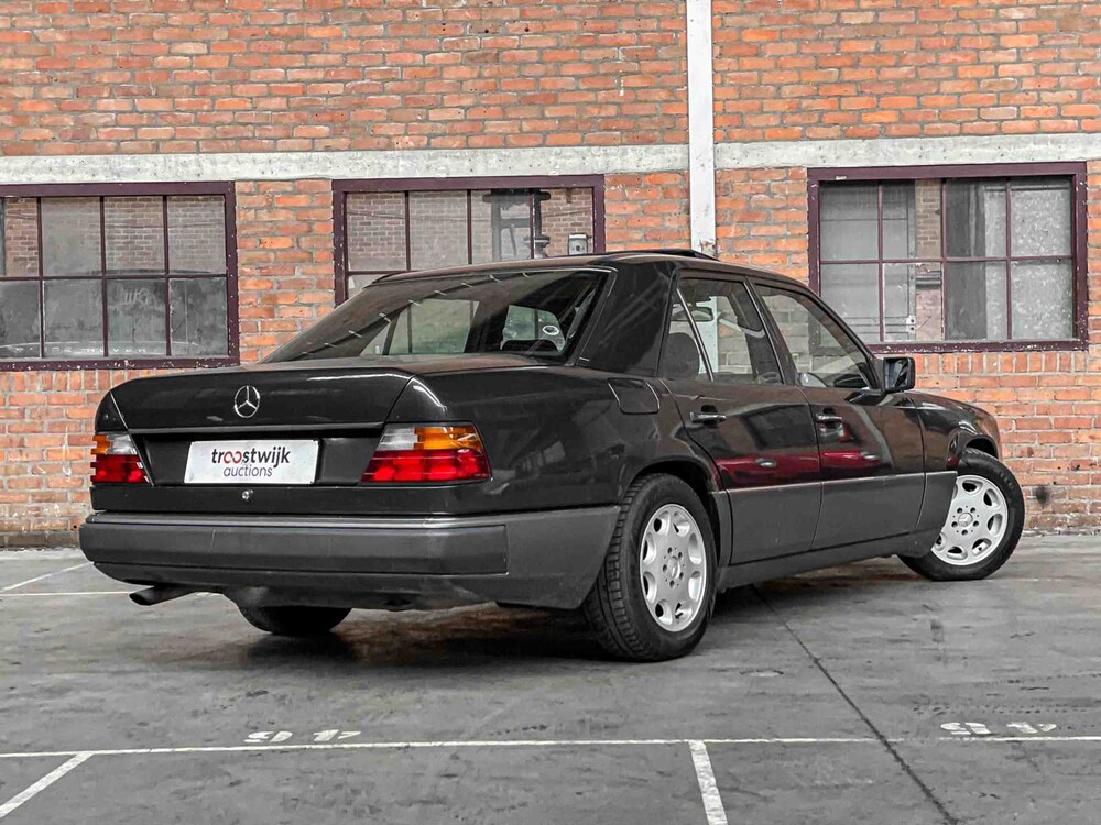 Mercedes-Benz 200 E 200-500 (W124) 136pk 1993, Z-803-BX