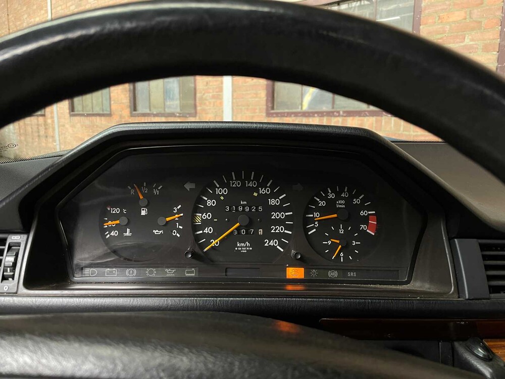 Mercedes-Benz 200 E 200-500 (W124) 136pk 1993, Z-803-BX