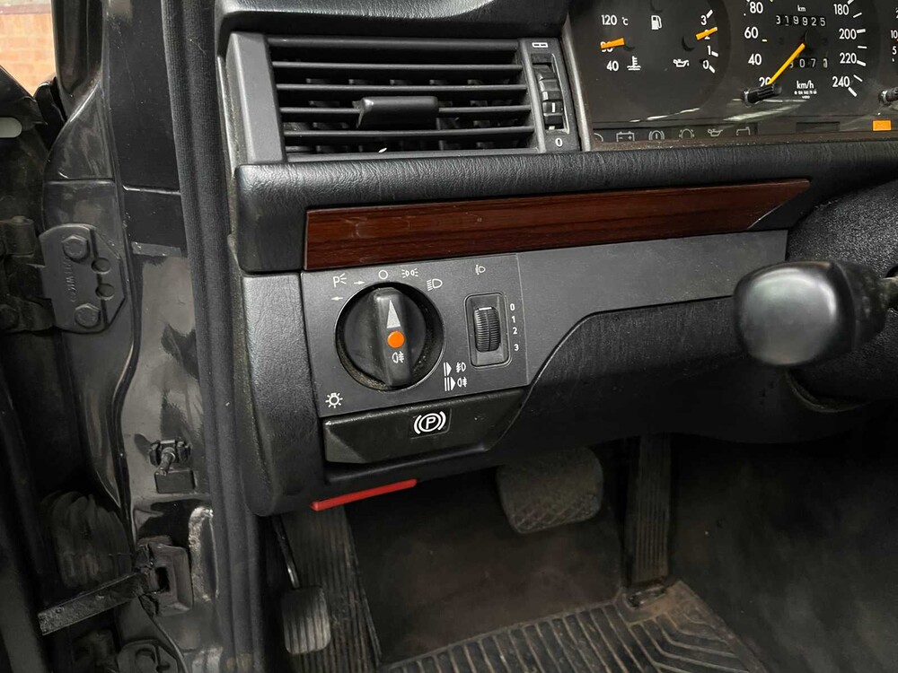 Mercedes-Benz 200 E 200-500 (W124) 136pk 1993, Z-803-BX