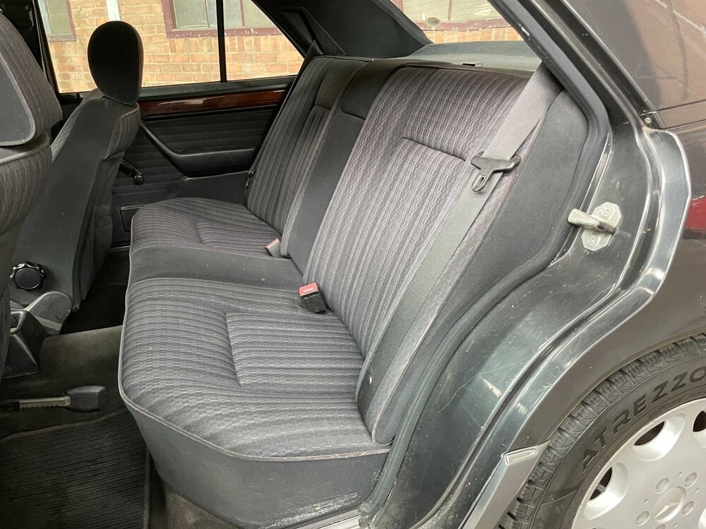 Mercedes-Benz 200 E 200-500 (W124) 136pk 1993, Z-803-BX