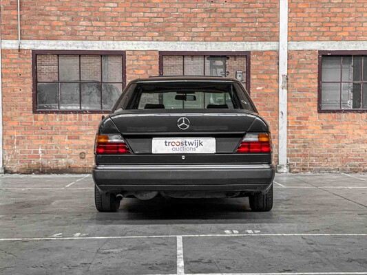Mercedes-Benz 200 E 200-500 (W124) 136PS 1993, Z-803-BX