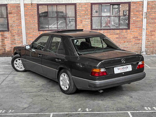 Mercedes-Benz 200 E 200-500 (W124) 136PS 1993, Z-803-BX