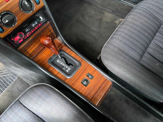 Mercedes-Benz 200 E 200-500 (W124) 136PS 1993, Z-803-BX