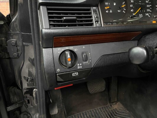Mercedes-Benz 200 E 200-500 (W124) 136PS 1993, Z-803-BX
