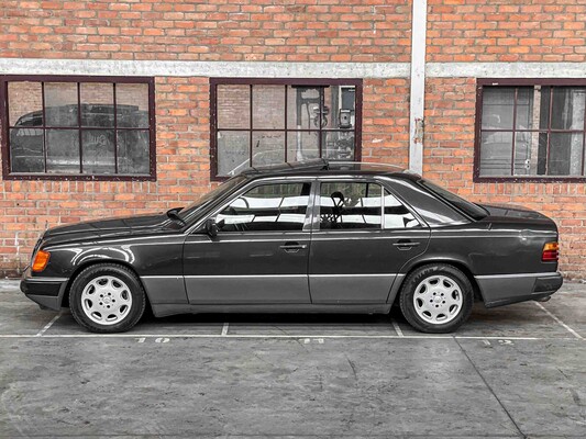 Mercedes-Benz 200 E 200-500 (W124) 136PS 1993, Z-803-BX
