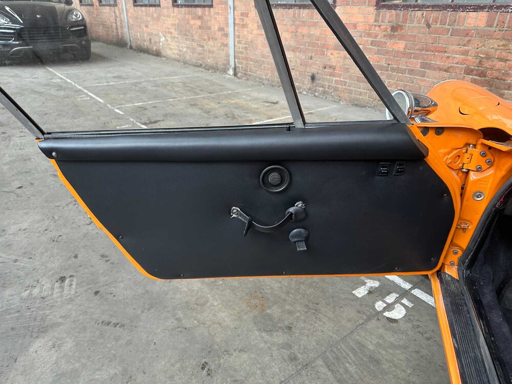 Porsche 911 T 3.0 Coupe F-Model 204pk 1969