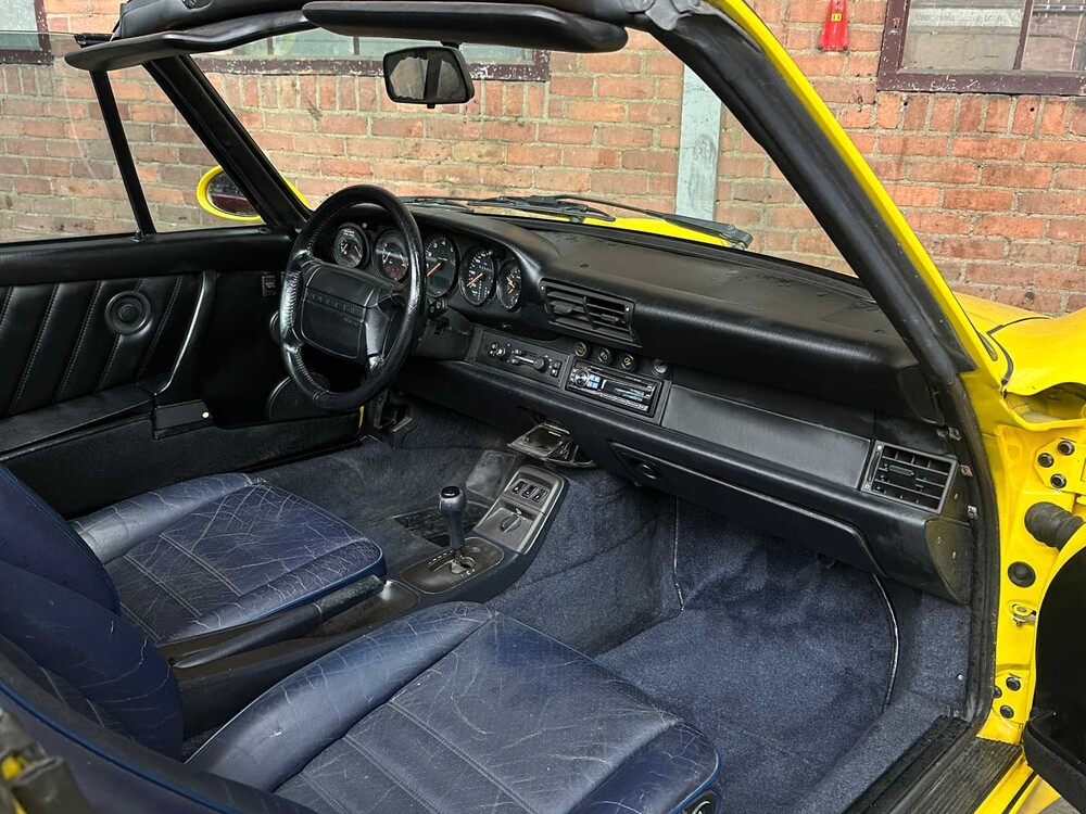Porsche 911 964 Carrera Cabrio 250pk 1992 Youngtimer