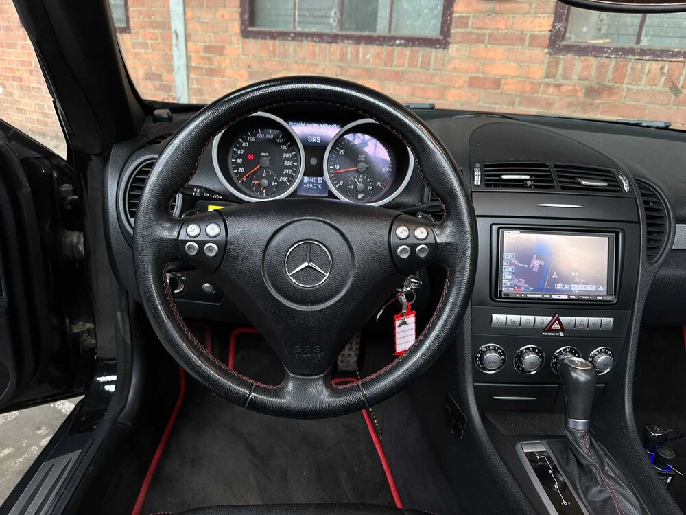 Mercedes SLK350 AMG 3.5 V6 272pk 2007 AIRSCARF Youngtimer