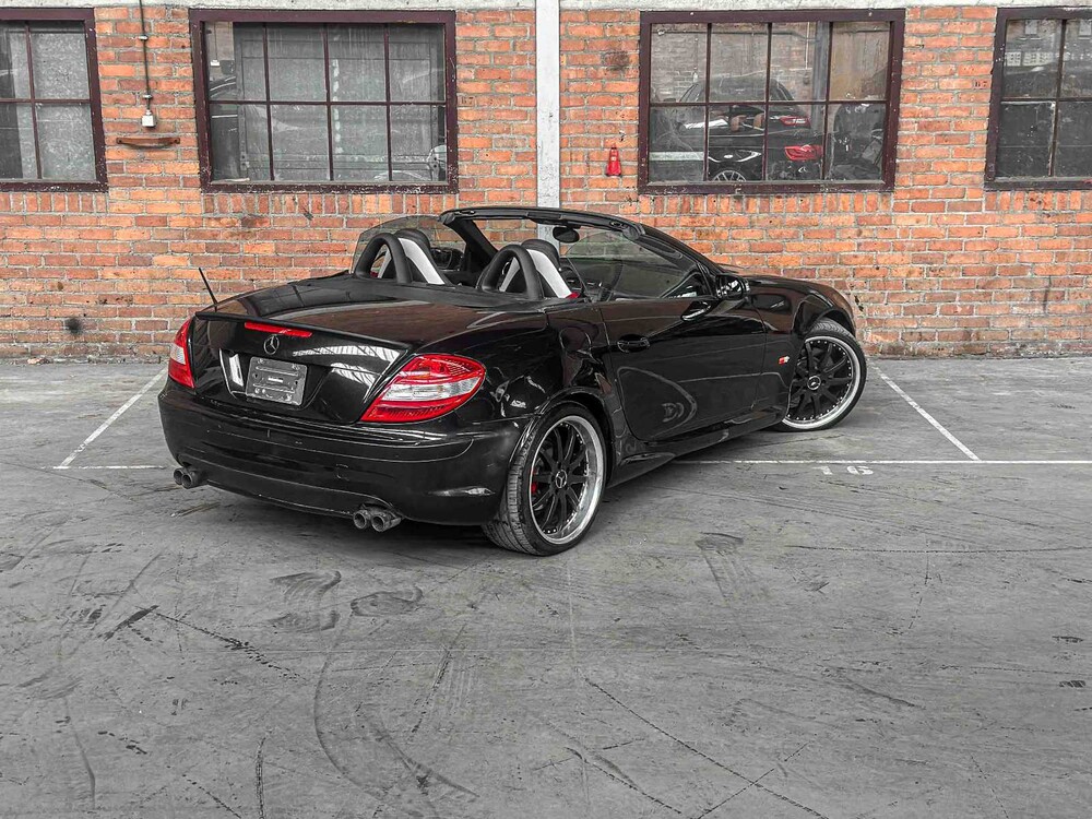 Mercedes SLK350 AMG 3.5 V6 272pk 2007 AIRSCARF Youngtimer