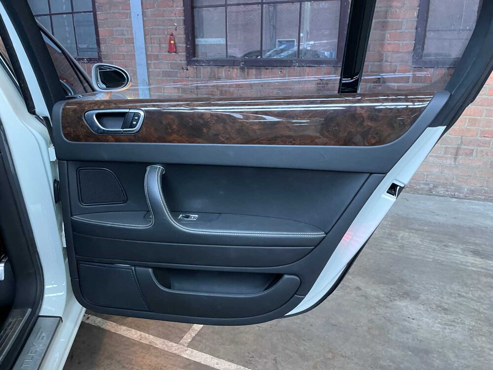 Bentley Continental Flying Spur 6.0 W12 525pk 2007 Youngtimer