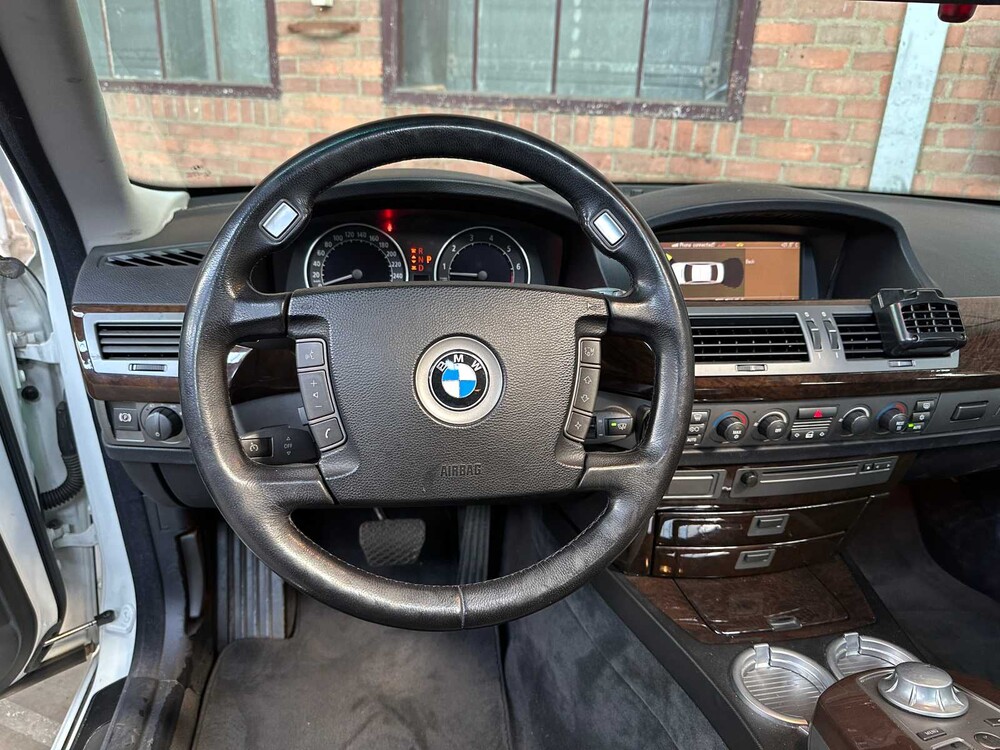 BMW 745i Hartge E65 4.4 V8 333pk 2004 7-Serie, GFX-67-B