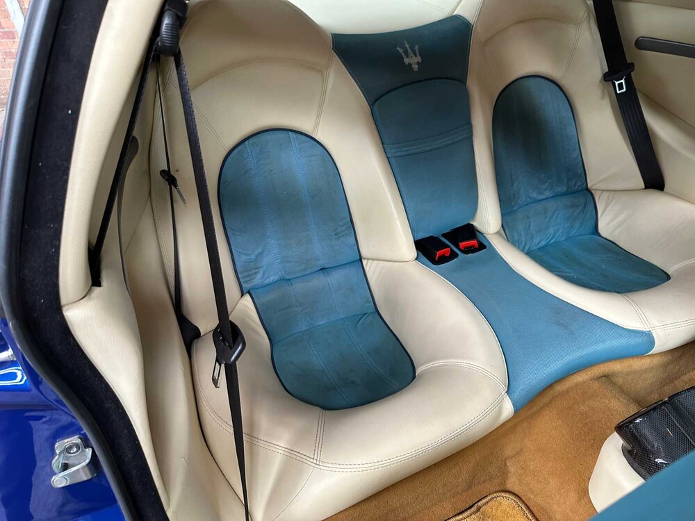 Maserati GranSport Coupé 4.2 V8 400pk 2005 Youngtimer