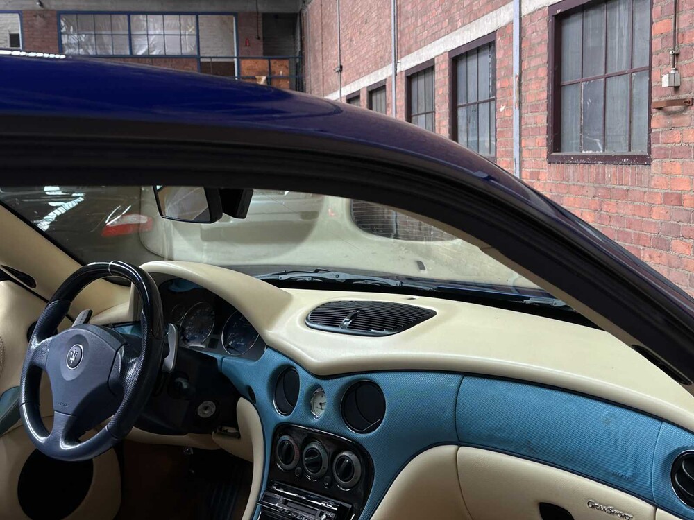 Maserati GranSport Coupé 4.2 V8 400pk 2005 Youngtimer