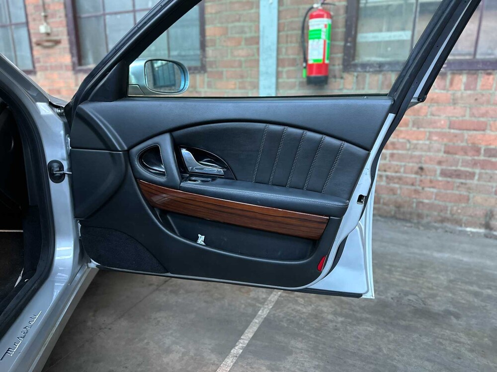 Maserati Quattroporte 4.2 V8 401pk 2005, Z-476-JX Youngtimer