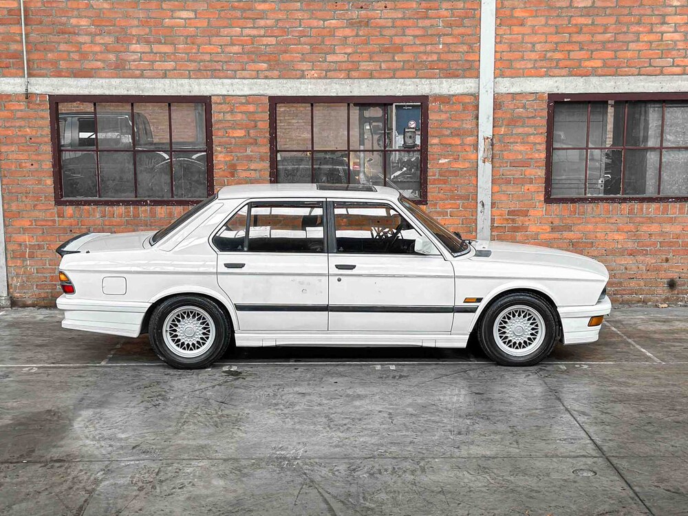 BMW M535i M-Sport E28 3.5 6L 218pk 1985 5-serie OLDTIMER