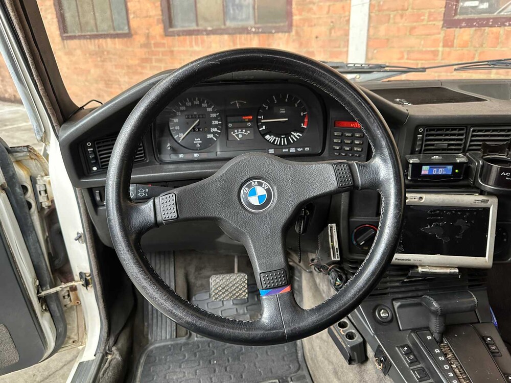BMW M535i M-Sport E28 3.5 6L 218pk 1985 5-serie OLDTIMER