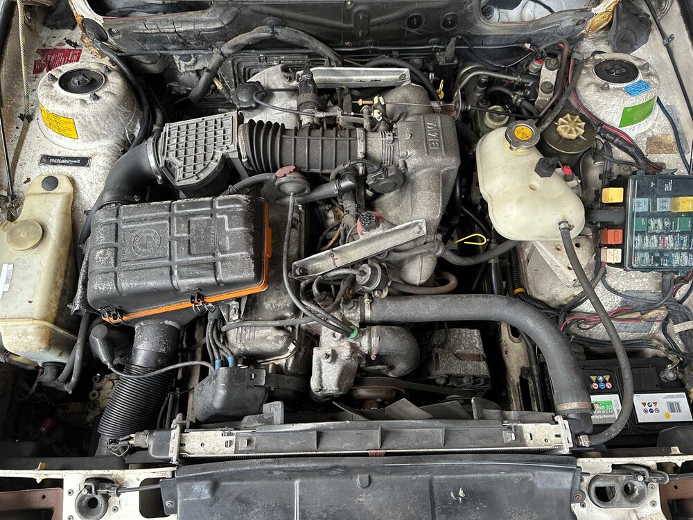 BMW M535i M-Sport E28 3.5 6L 218pk 1985 5-serie OLDTIMER