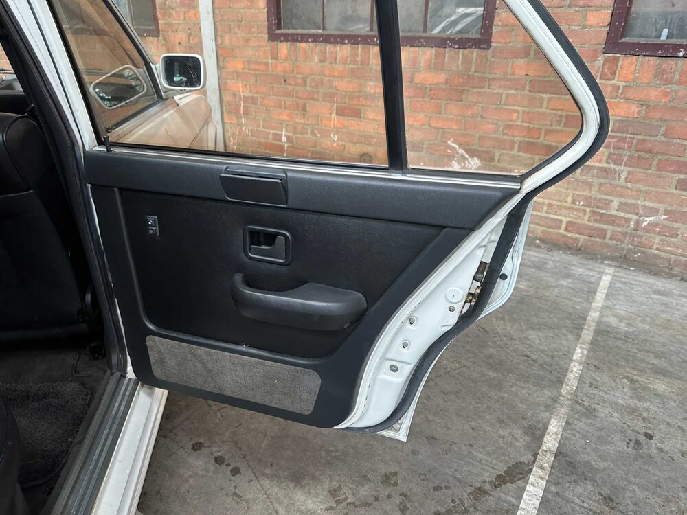 BMW M535i M-Sport E28 3.5 6L 218pk 1985 5-serie OLDTIMER