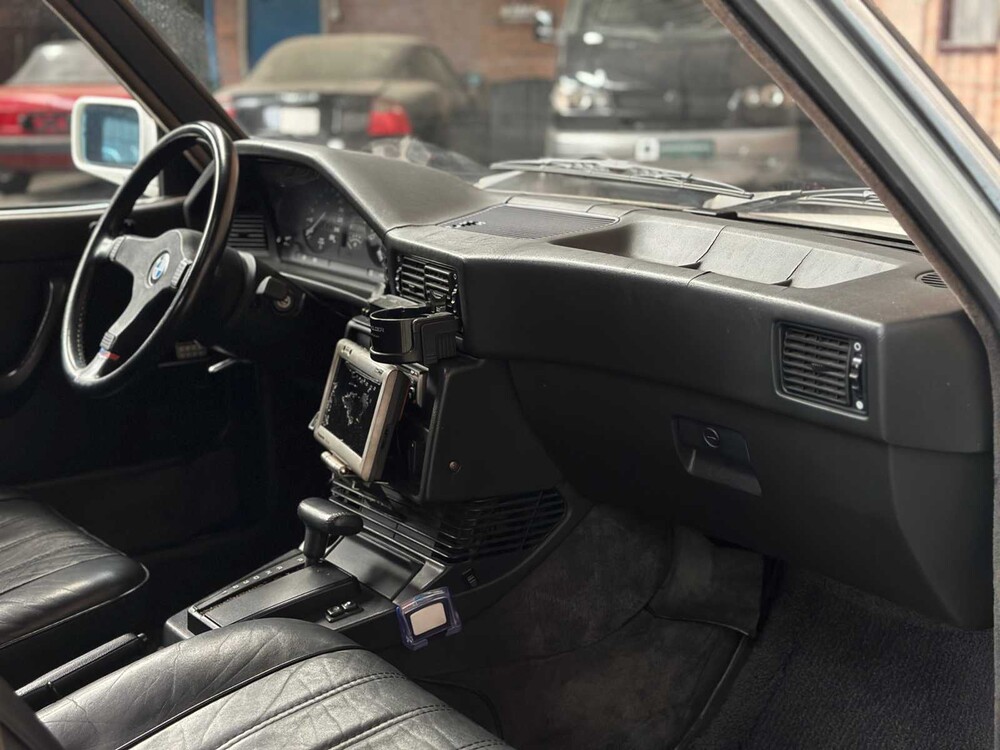 BMW M535i M-Sport E28 3.5 6L 218pk 1985 5-serie OLDTIMER