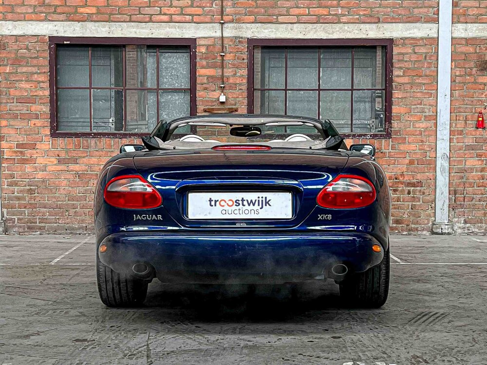 Jaguar XK8 4.0 V8 Convertible 284pk 1999, 61-DN-PT