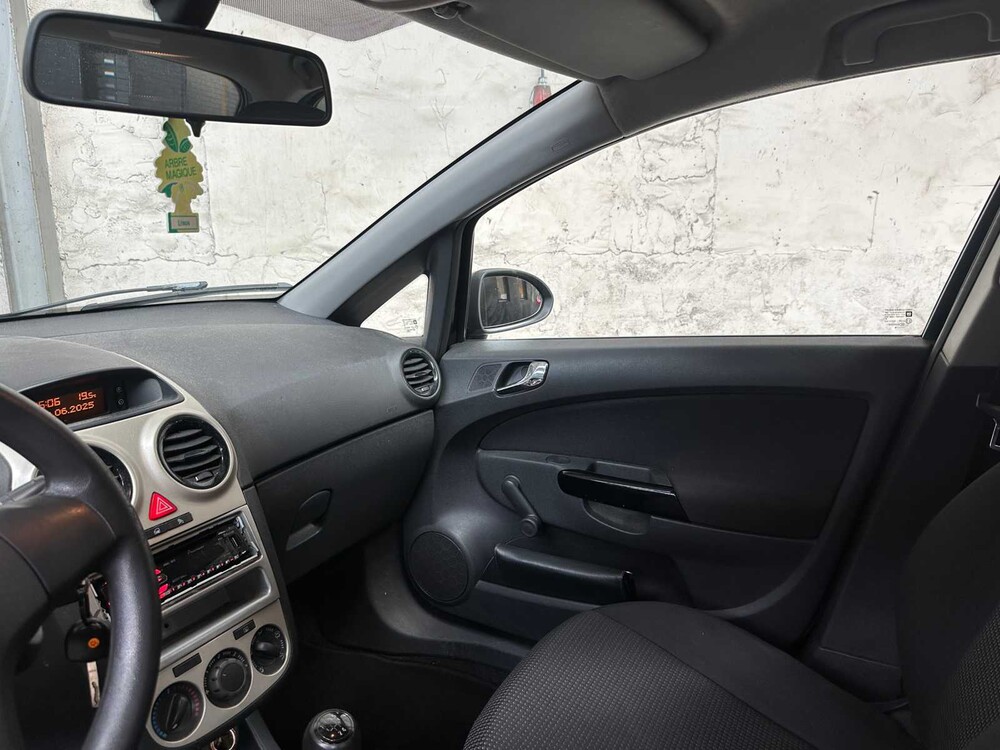 Opel Corsa 1.0-12V Essentia 60pk 2008, 46-ZK-BN