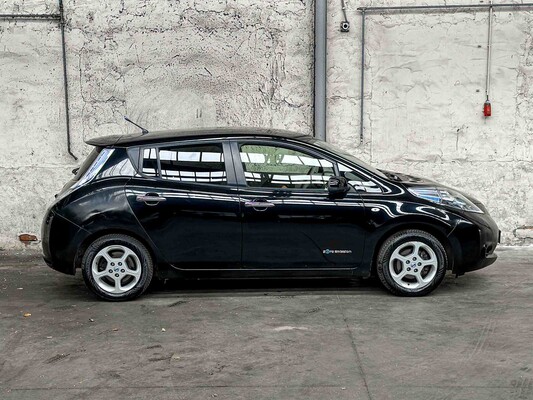 Nissan LEAF Base 24 kWh 2012, 20-ZDD-3