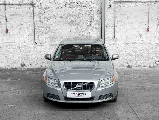 Volvo V70 2.4D Momentum 175hp 2010, 48-KXP-9