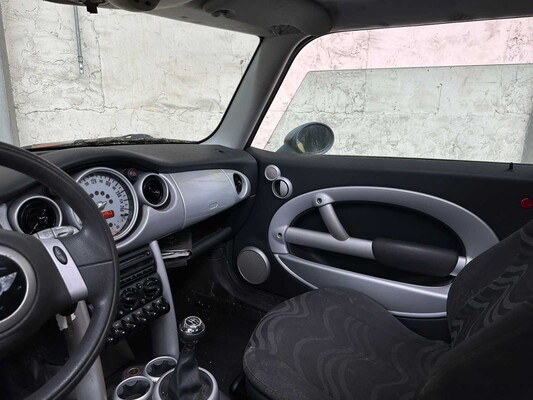 Mini One 1.6 90hp 2001, 08-RT-BN